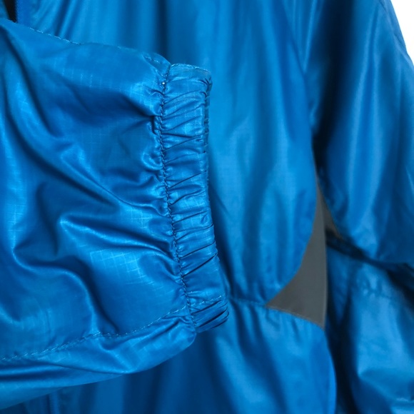 Women’s Patagonia Running Jacket - Picture 5 of 6